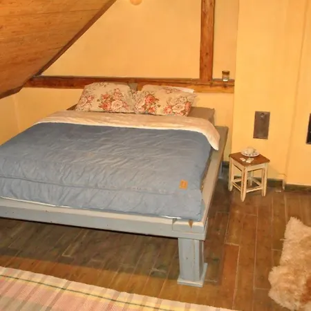 Vintage Cozy Village House بيت للعطل
